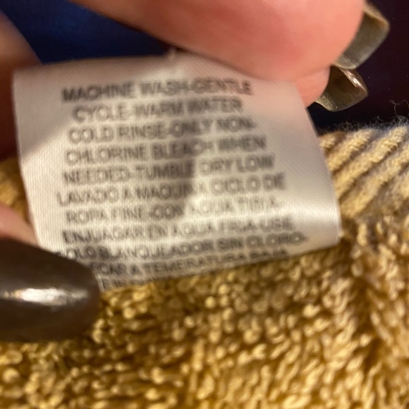 Macy’s Croscill decorative brocade towel set!  EUC - Picture 5 of 5